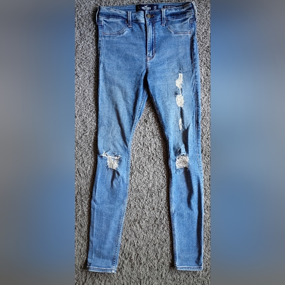 Hollister Women's Distressed Skinny Jeans